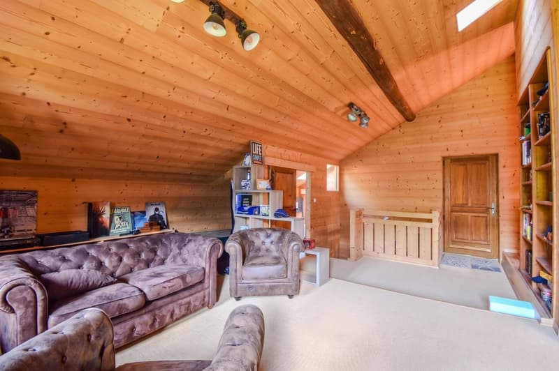 Authentique chalet de caractère - Vente en résidence secondaire (12)