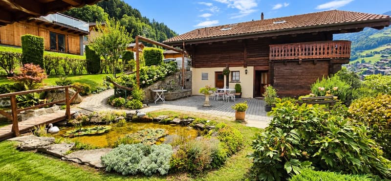 Chalet de caractère rénové - authenticité, volumes et proximité du village (2)