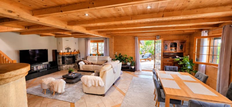 Chalet de caractère rénové - authenticité, volumes et proximité du village (9)