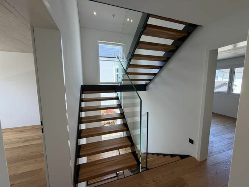 High-quality 5.5-room detached house with cozy garden (8)