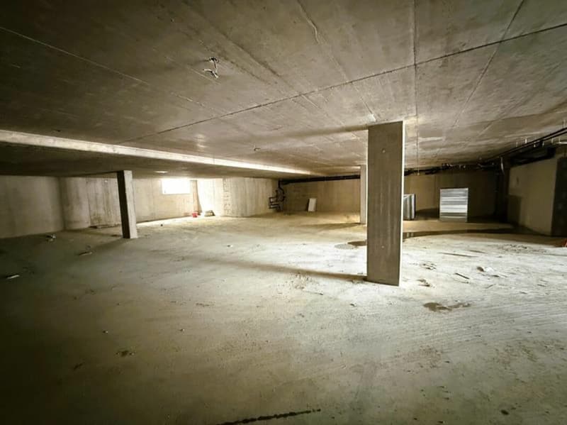 Einstellhallenplätze zu vermieten (6)
