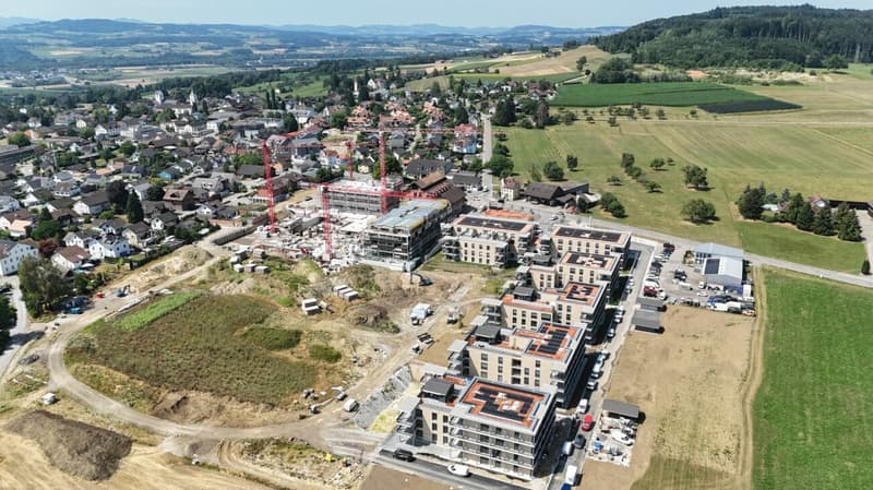 Einstellhallenplatz zu vermieten (2)