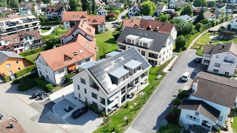 Einstellhallenplatz zu vermieten (3)