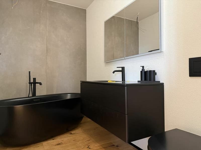 Ganz oben. Ganz frei. Ganz Zuhause - exklusive 3.5-Zi.-Attikawohnung in Berg (9)