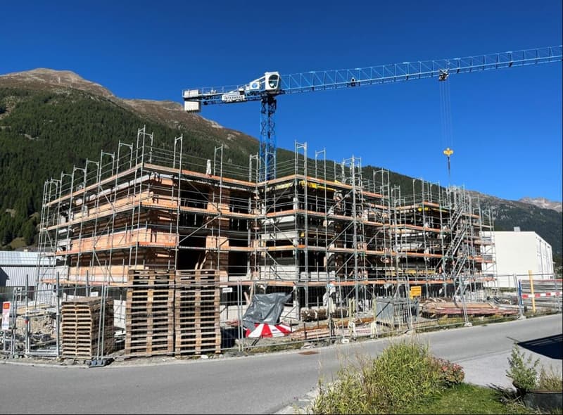 Grosszügiges Wohnen für die ganze Familie in Zernez (1)