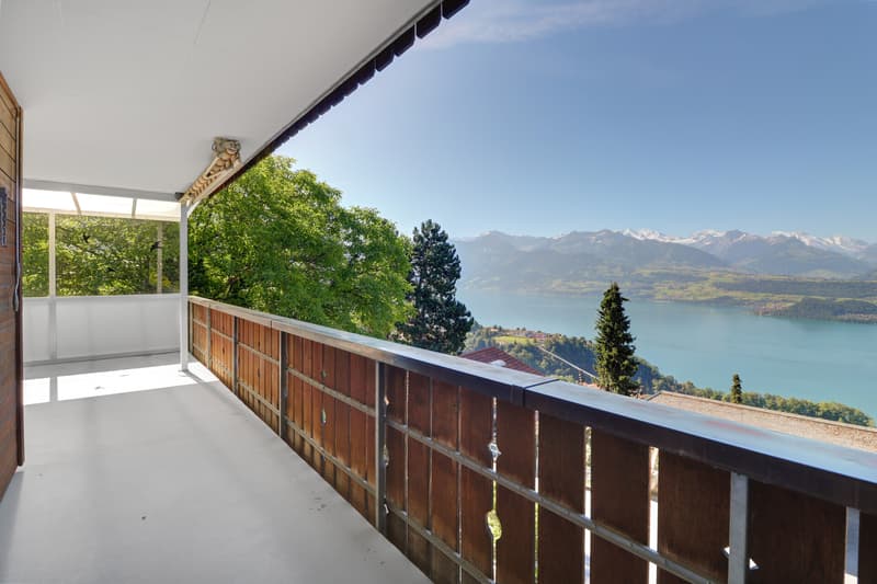 4.5-Zimmer-Wohnung Balkon EG 5