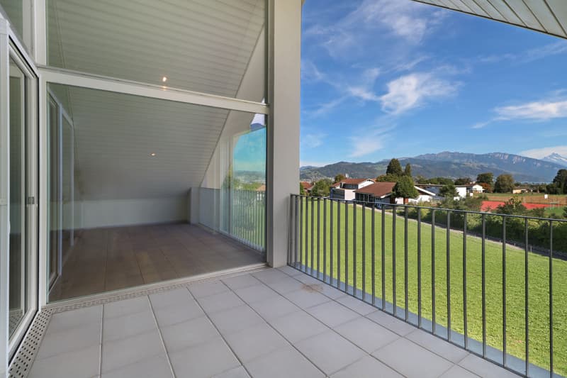 Loggia (überdachte Terrasse)