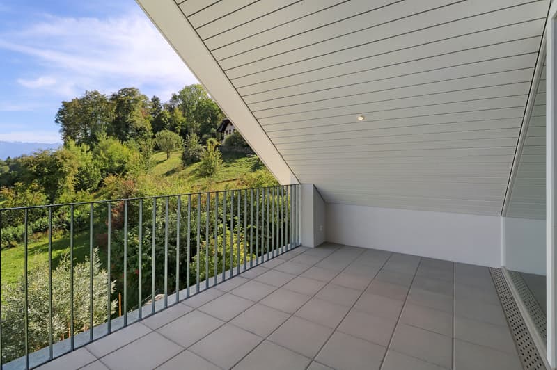 Loggia (überdachte Terrasse)