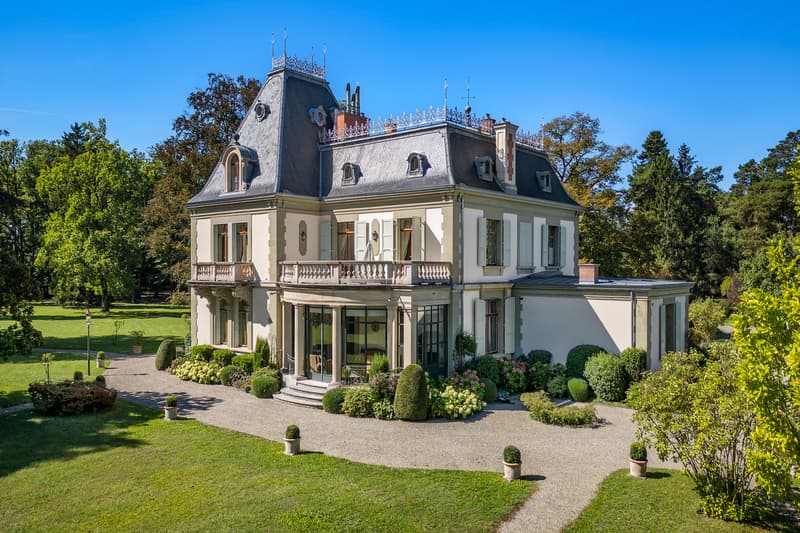 Exceptionnel Château du 19ème siècle et domaine de 9,5 hectares (2)