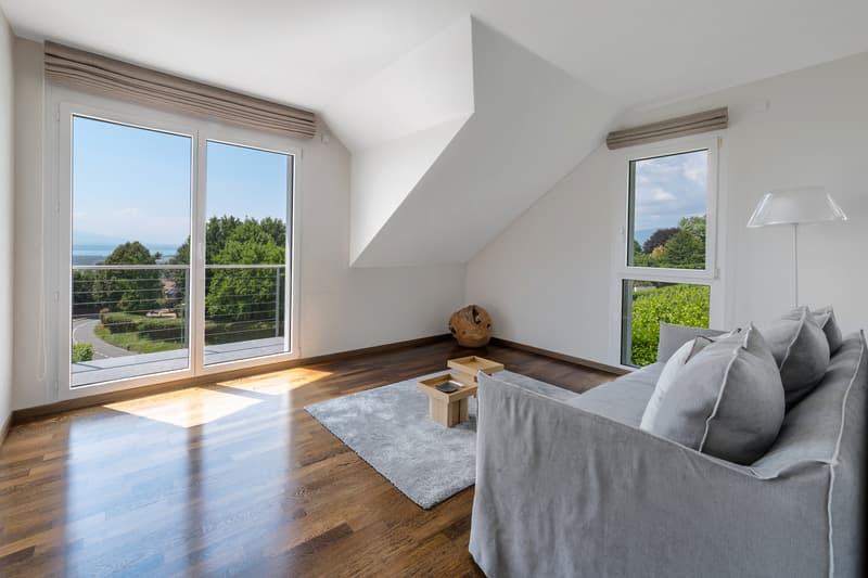 Villa contemporaine de haut standing avec vue sur le lac et les Alpes (9)