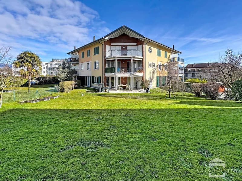 Magnificent 6.5-room attic duplex (10)