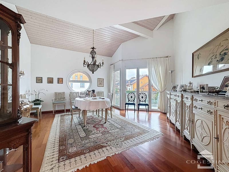 Magnificent 6.5-room attic duplex (5)