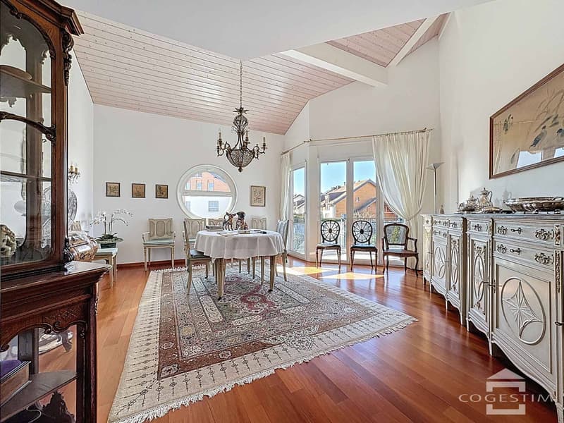Magnificent 6.5-room attic duplex (4)