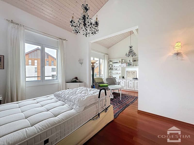 Magnificent 6.5-room attic duplex (6)