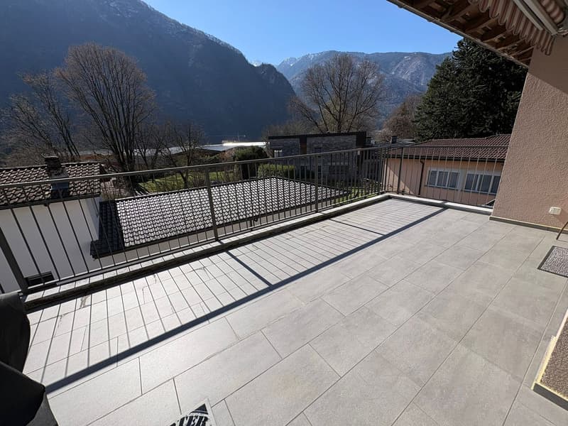 Eleganza e tranquillità: 5.5 locali a Grono con vista sulla campagna! (14)