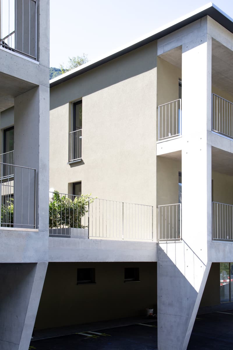 2.5 modern with large terrace in Roveredo GR! (9)