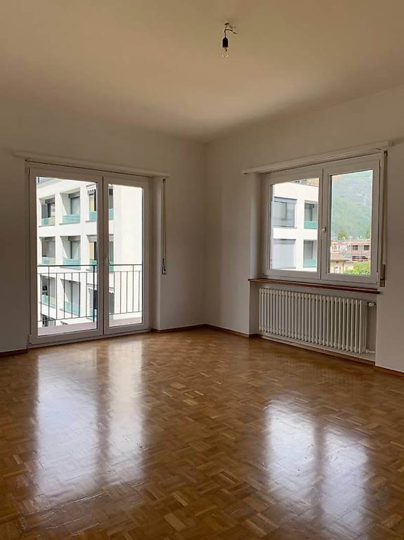 Geräumige Wohnung zu einem guten Preis, nur zwei Schritte vom Zentrum entfernt! (4)