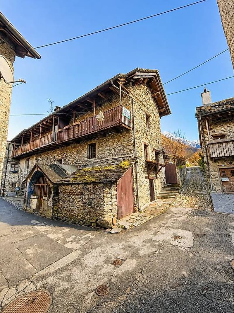 Steinhaus mit Kamin und Pizzaofen, ideal auch als Ferienhaus (13)