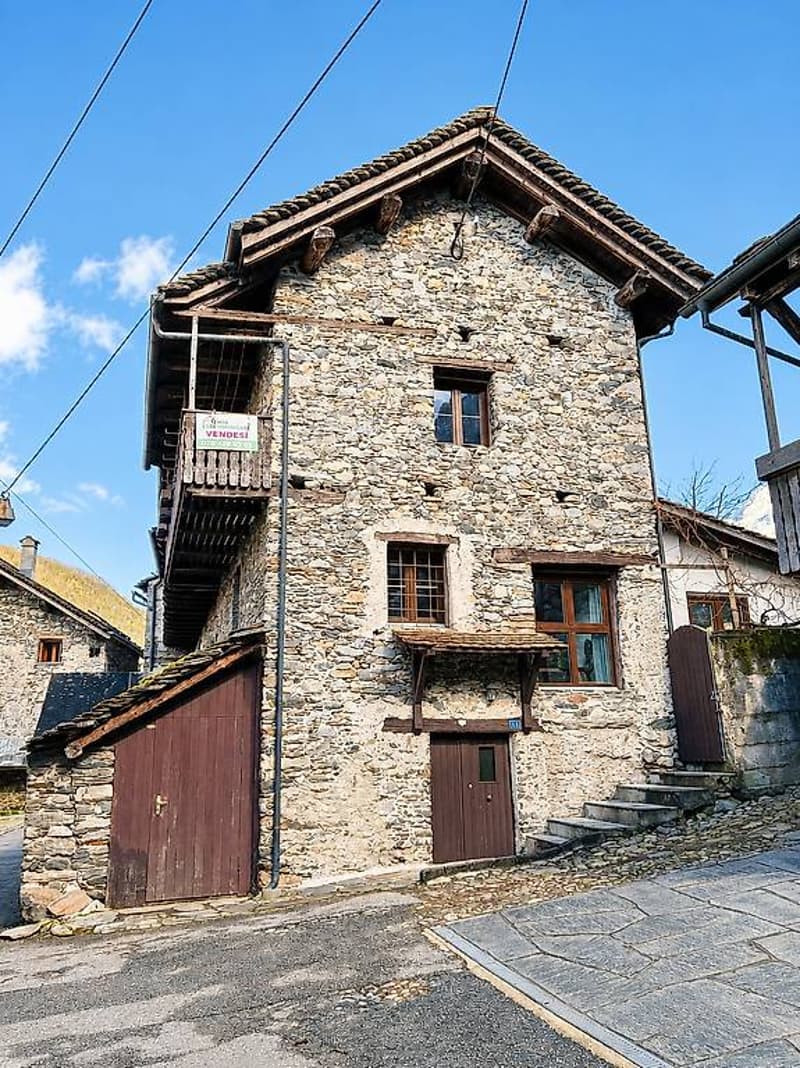 Steinhaus mit Kamin und Pizzaofen, ideal auch als Ferienhaus (12)