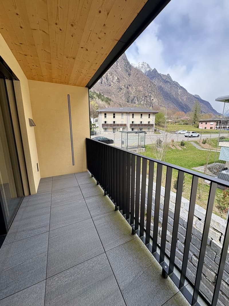 Modern and bright apartment, with terrace, in Cama (11)