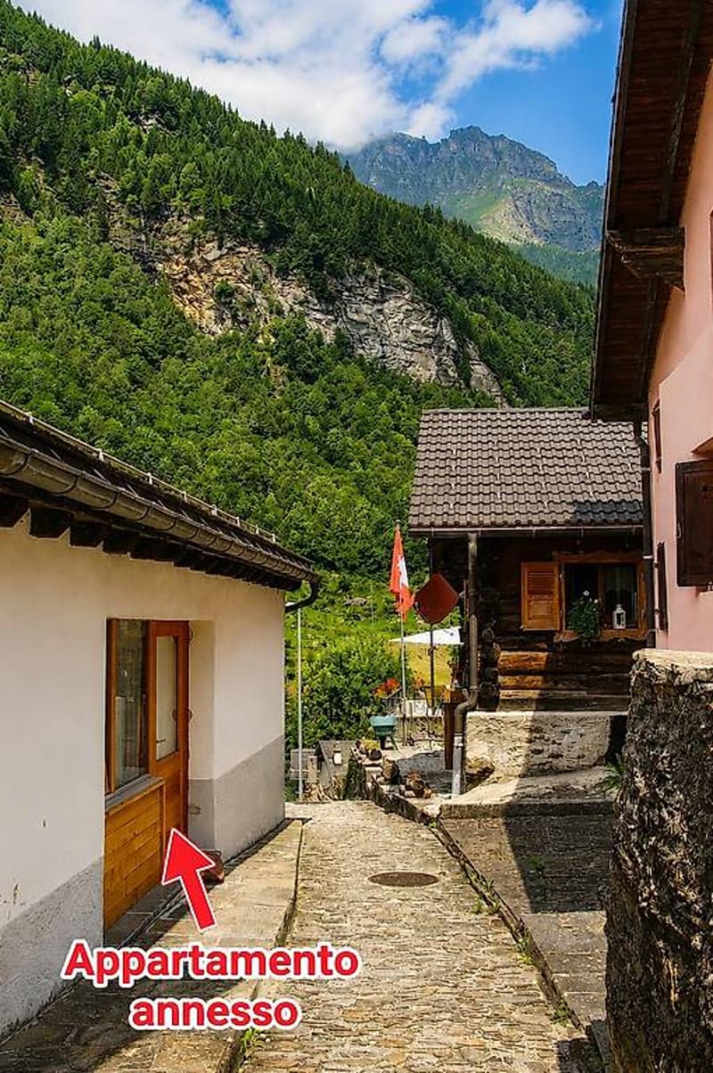 Doppia armonia in Valle Calanca: casa bifamiliare a Rossa! (9)