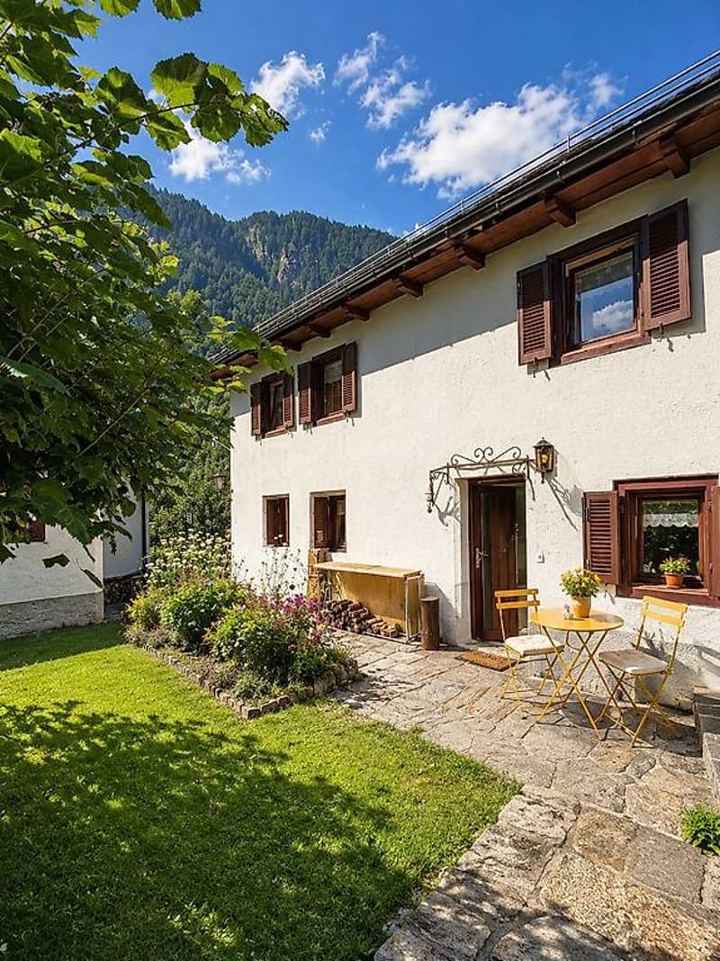 Doppia armonia in Valle Calanca: casa bifamiliare a Rossa! (2)
