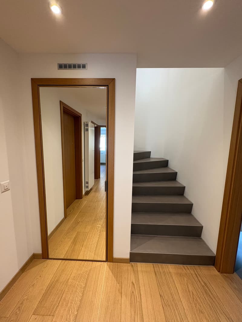 Casa monofamigliare con terrazzo e giardino in centro a Roveredo (7)