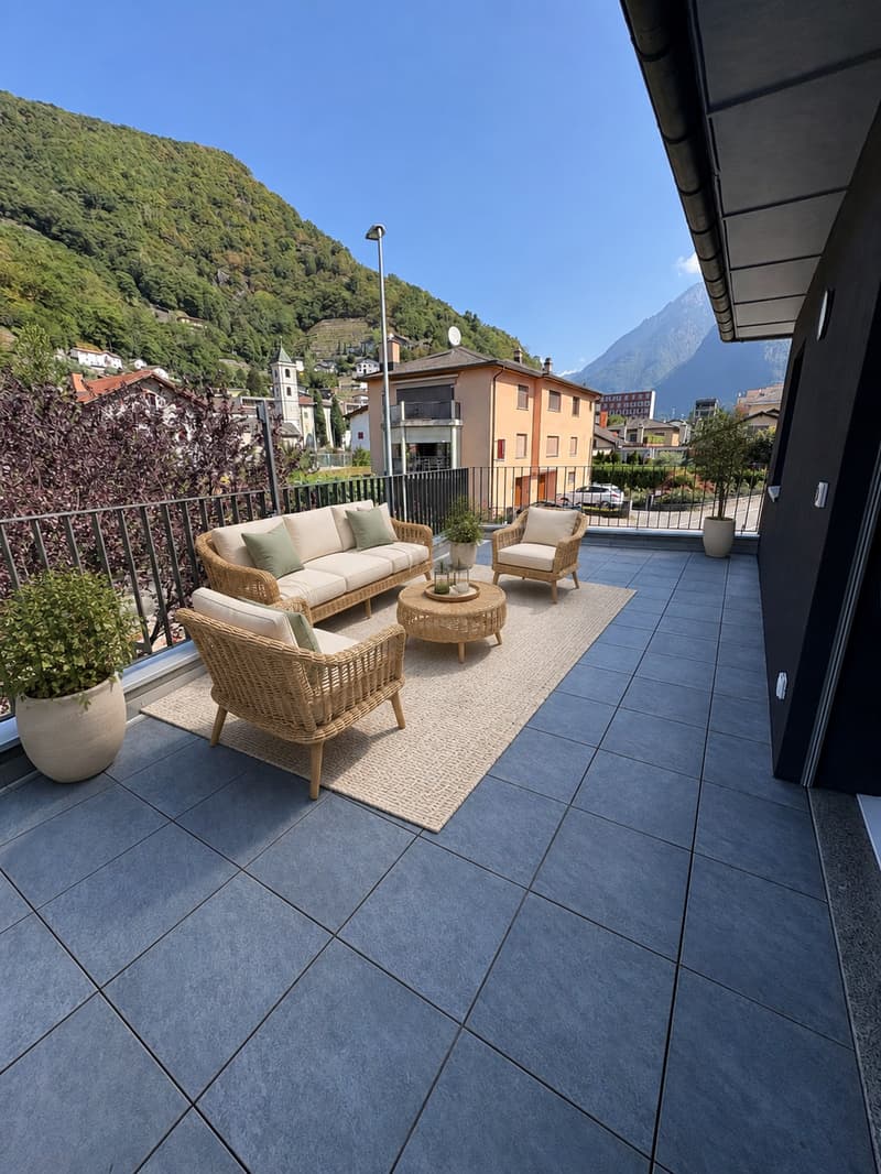 Casa monofamigliare con terrazzo e giardino in centro a Roveredo (27)