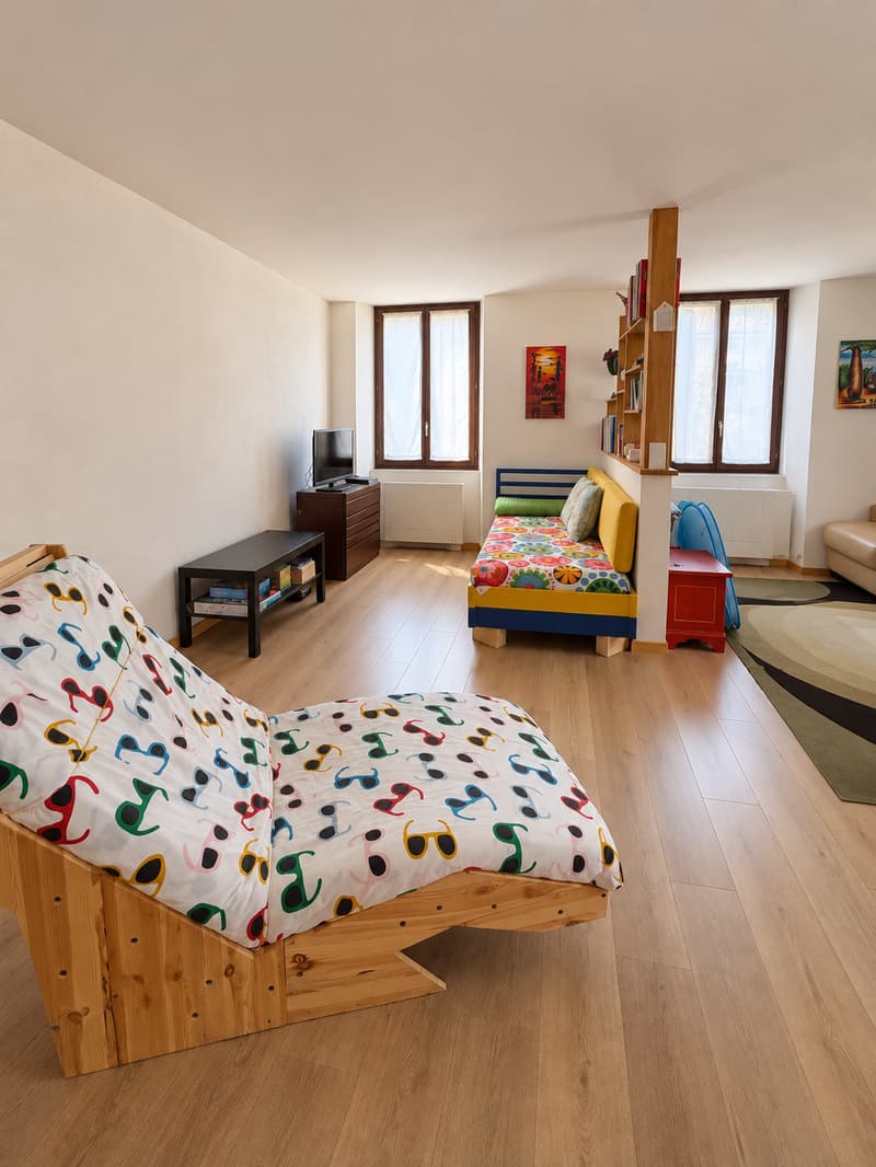 HAUS MIT HAUPTWOHNUNG UND SEPARATER WOHNEINHEIT IN SAN VITTORE GR (17)