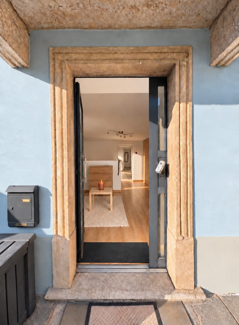 HAUS MIT HAUPTWOHNUNG UND SEPARATER WOHNEINHEIT IN SAN VITTORE GR (24)