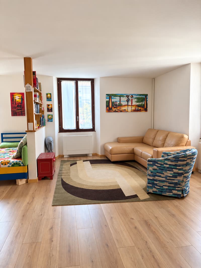 HAUS MIT HAUPTWOHNUNG UND SEPARATER WOHNEINHEIT IN SAN VITTORE GR (15)