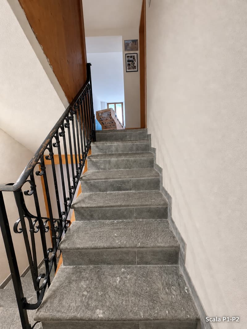 HAUS MIT HAUPTWOHNUNG UND SEPARATER WOHNEINHEIT IN SAN VITTORE GR (9)