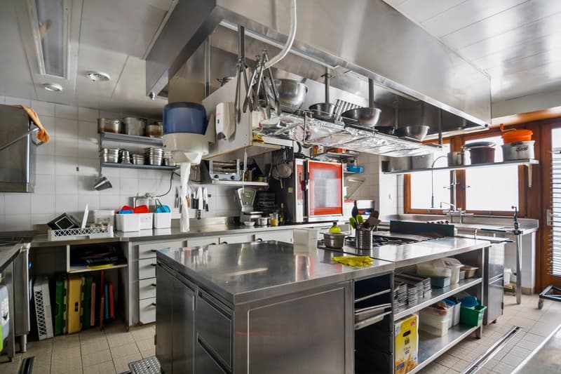 The Hunter's Inn – Café-Restaurant to Take Over in Fenin (8)