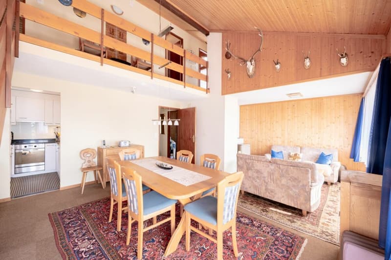 Alpine Retreat with Panoramic View (5)