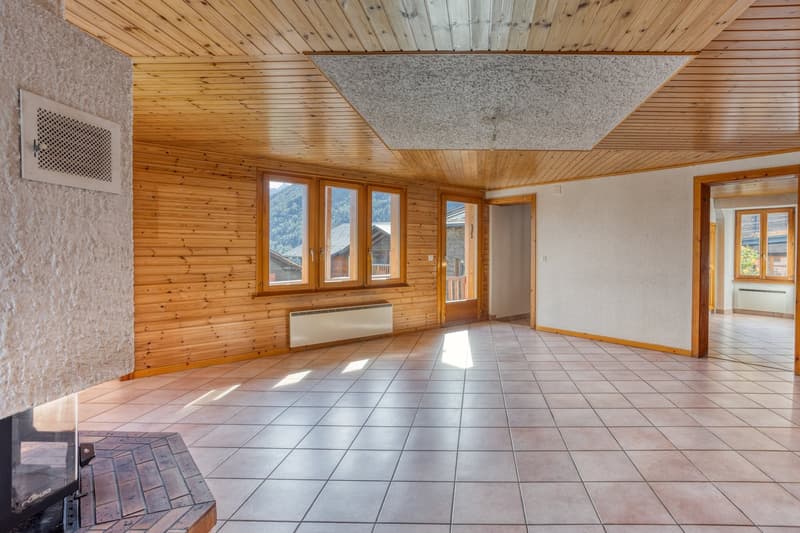 Charming individual villa with 4.5 rooms and panoramic view of the plain (4)