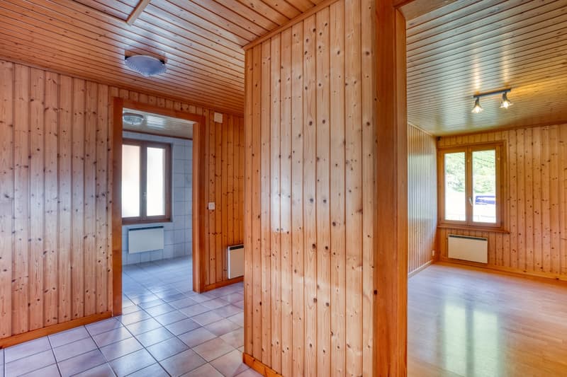 Charming individual villa with 4.5 rooms and panoramic view of the plain (9)