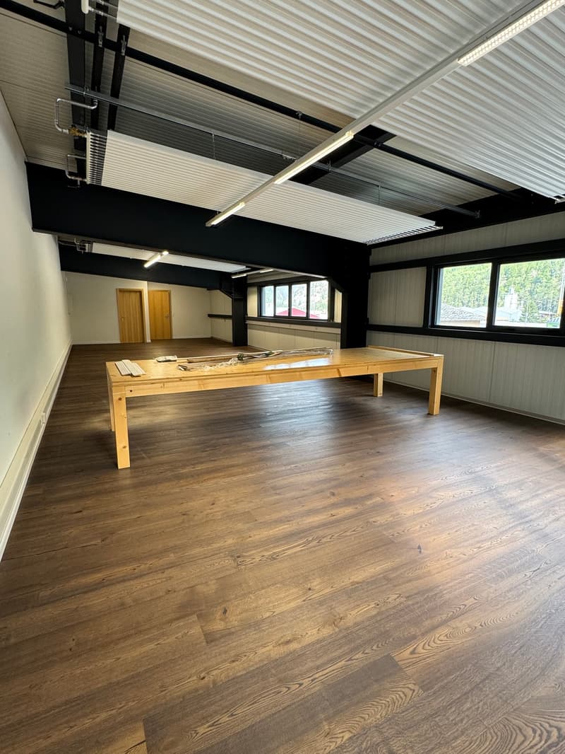 Zu vermieten in Sembrancher - Industrielle Immobilie von 110 m² (3)