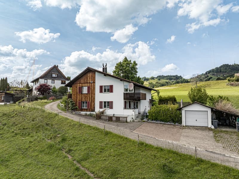 Exklusives 8-Zimmer-Haus mit Panoramasicht, PV-Anlage & flexibler Nutzung (16)