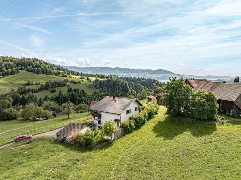 Maison de famille dans un emplacement panoramique ! (1)