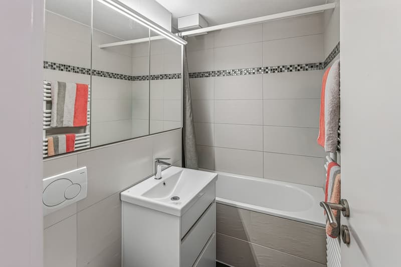 Familienglück mit Garten & Pool - modernisiertes, 4.5-Zimmer-Reihenhaus (9)