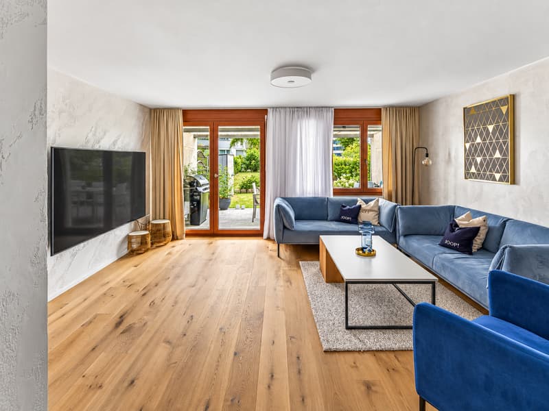 Familienglück mit Garten & Pool - modernisiertes, 4.5-Zimmer-Reihenhaus (2)