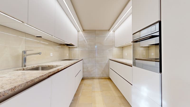 Beautifully renovated, very spacious and absolutely unique - dream home in the upper town (7)