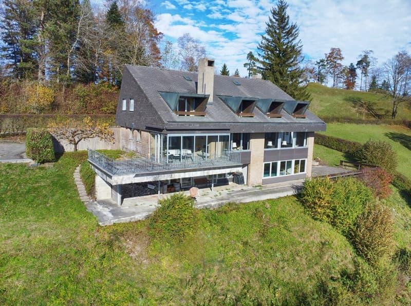 Maison de campagne de 6,5 pièces avec grand terrain (2)
