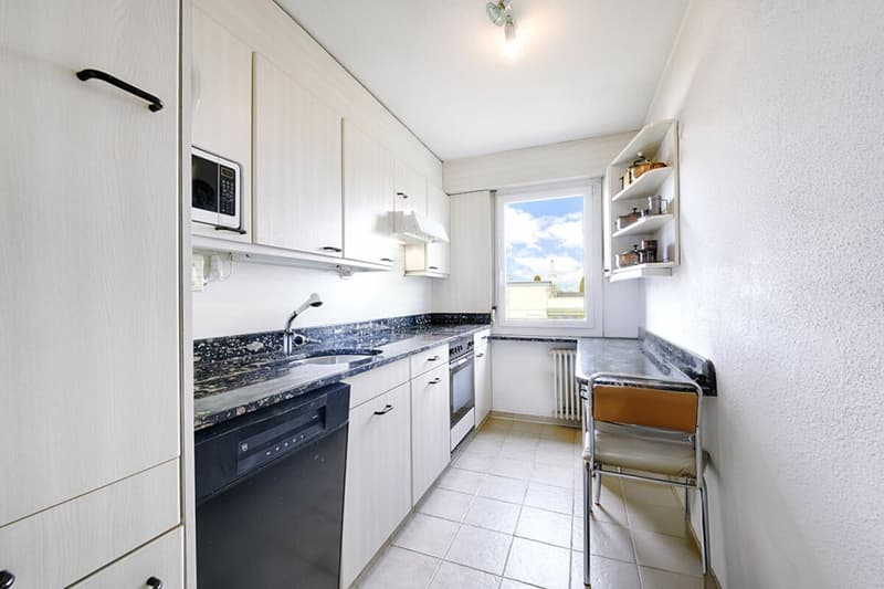 4.5-room attic apartment in a quiet location with a distant view (5)