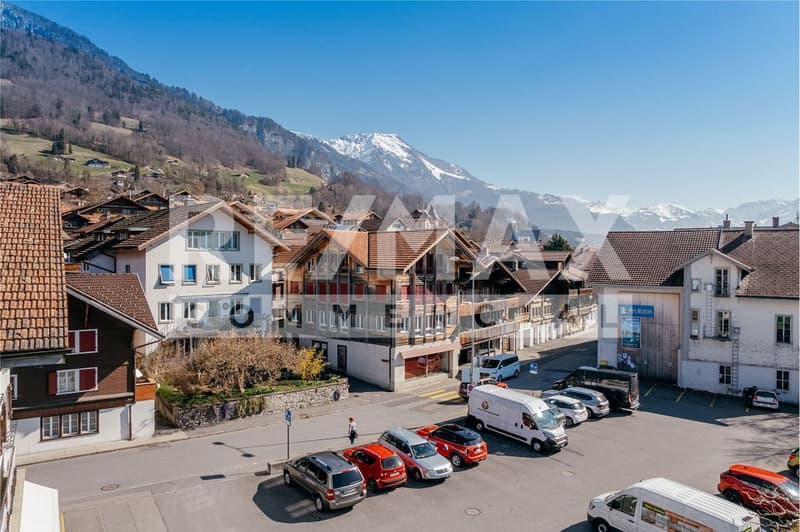 Interesting commercial spaces for rent in a prime location in Brienz (13)