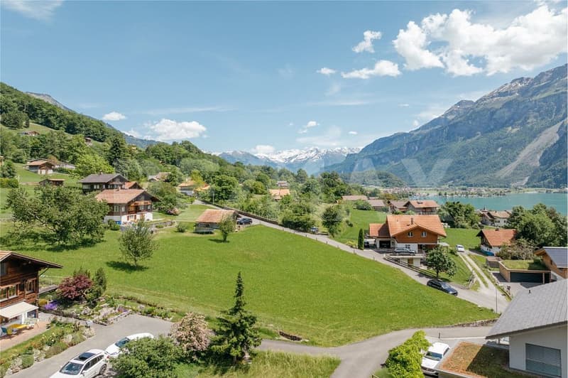 Fantastic building plot with lake view in a very quiet location in Brienz (8)