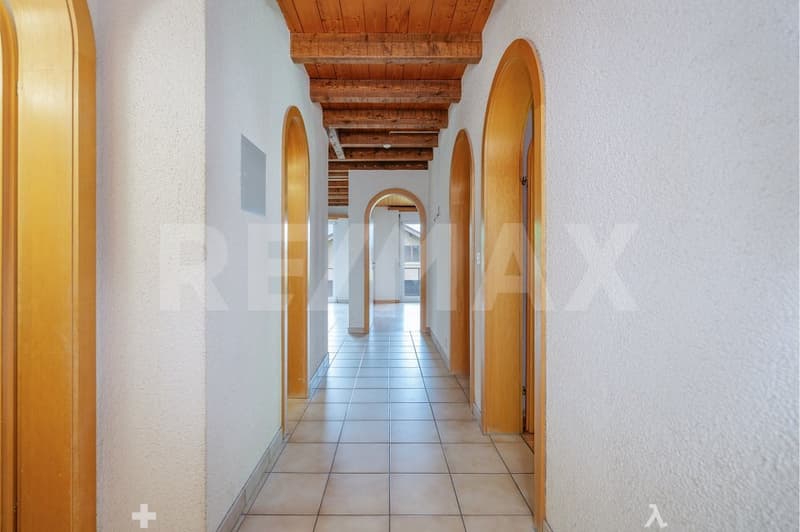 Zwischen Thuner- und Brienzersee zu Hause lichtdurchflutete 4.5-Zimmer-Wohnung (4)