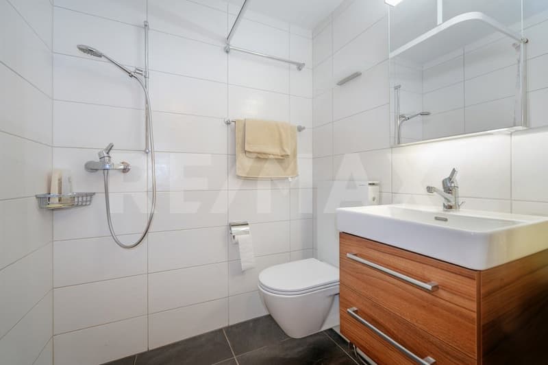 Die Berge vor Augen, den See zu Füssen - Ferienchalet mit 4.5 Zimmern und zusätzlichem Studio (13)