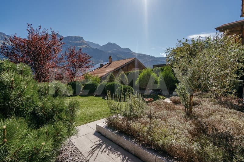 Neuwertiges 5.5-Zimmer-Chalet mit wunderschönem Garten in Hofstetten bei Brienz (Erstwohnsitz) (12)