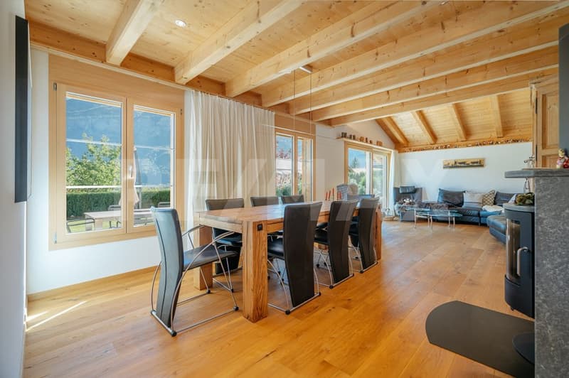 Neuwertiges 5.5-Zimmer-Chalet mit wunderschönem Garten in Hofstetten bei Brienz (Erstwohnsitz) (5)